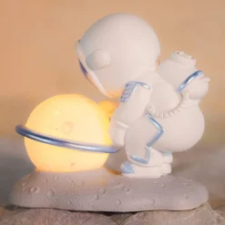 Kawaii Therapy Kawaii Lamps<Kawaii Astronaut Planet Lamp – Limited Edition