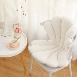 Kawaii Therapy Seat Cushions | Pillows<Kawaii Clam Shaped Seat Cushion – Limited Edition