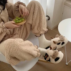 Kawaii Therapy Slippers<Kawaii Fluffy Cow Warm Cozy Slippers – Limited Edition