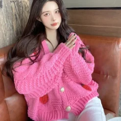 Kawaii Therapy Clothing<Kawaii Harajuku Style Strawberry Cardigan Sweater – Special Edition
