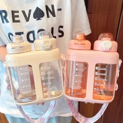 Kawaii Therapy Bottles<Kawaii Large Capacity Pastel Straw Bottle (1600ml)