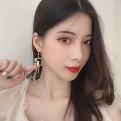 Kawaii Therapy Earrings<Kawaii Starry Moon Crescent Cat Earrings – Limited Edition