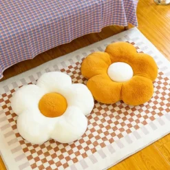 Kawaii Therapy Pillows<Pastel Daisy Pillow – Limited Edition